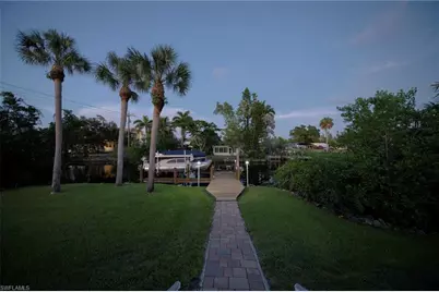 6075 Island Park Ct, Fort Myers, FL 33908 - Photo 47