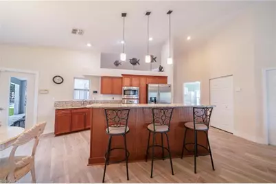 6075 Island Park Ct, Fort Myers, FL 33908 - Photo 11