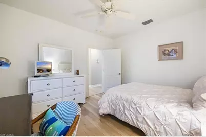 537 Wedgewood Way, Naples, FL 34119 - Photo 17