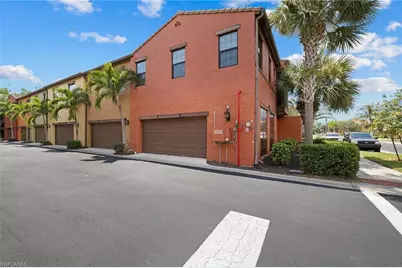 9066 Albion Ln N #51-1, Naples, FL 34113 - Photo 5