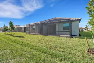 19600 Hinkley Dr, Estero, FL 33928 - Photo 27