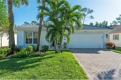 2438 Butterfly Palm Dr, Naples, FL 34119 - Photo 1