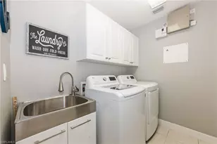 2438 Butterfly Palm Dr, Naples, FL 34119 - Photo 13