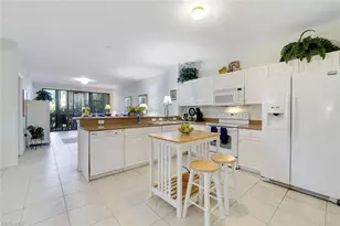 10049 Heather Ln, Naples, FL 34119 - Photo 11