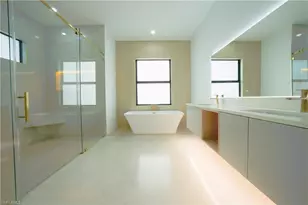 522 17th St SW, Naples, FL 34117 - Photo 23