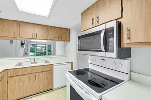 35 Greenbrier St, Marco Island, FL 34145 - Photo 9