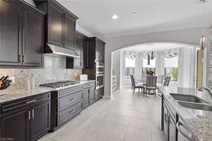 2751 Tiburon Blvd E, Naples, FL 34109 - Photo 9