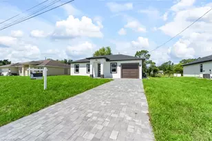 722 Castlestone Ave S, Lehigh Acres, FL 33974 - Photo 1