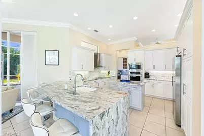 11234 Five Oaks Ln, Naples, FL 34120 - Photo 11