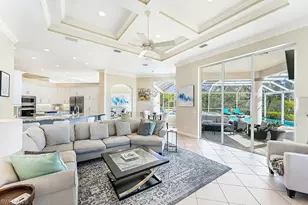 11234 5 Oaks Ln, Naples, FL 34120 - Photo 5