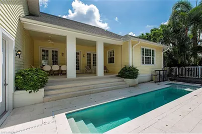 860 7th St S, Naples, FL 34102 - Photo 13