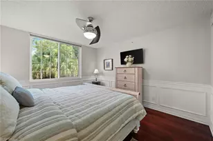 1230 Wildwood Lakes Blvd, Naples, FL 34104 - Photo 13