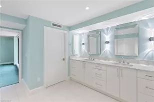 4251 Gulf Shore Blvd N, Naples, FL 34103 - Photo 25