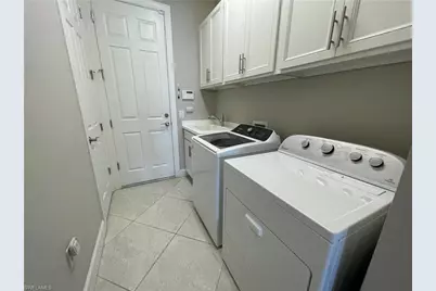 7627 Jacaranda Ln, Naples, FL 34114 - Photo 37