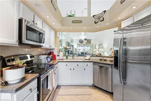 28068 Cavendish Ct, Bonita Springs, FL 34135 - Photo 5