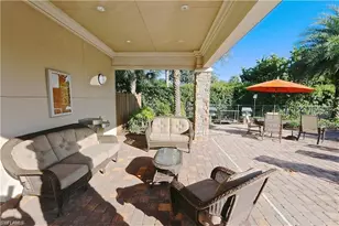 9440 Benvenuto Ct, Naples, FL 34119 - Photo 5