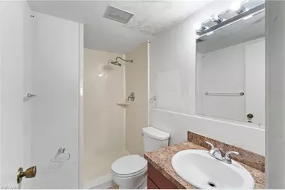 2828 Jackson St #M5, Fort Myers, FL 33901 - Photo 9