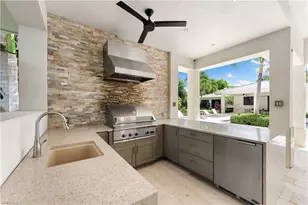 233 Ridge Dr, Naples, FL 34108 - Photo 31