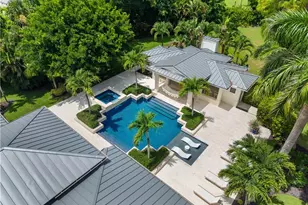 233 Ridge Dr, Naples, FL 34108 - Photo 3