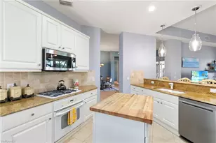 9235 Tesoro Ln, Naples, FL 34114 - Photo 17