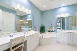 9235 Tesoro Ln, Naples, FL 34114 - Photo 21