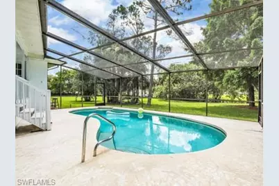 124 Sharwood Dr, Naples, FL 34110 - Photo 11