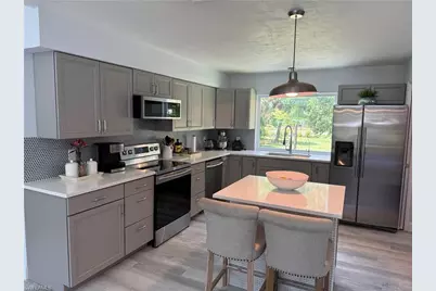 310 14th St SE, Naples, FL 34117 - Photo 7