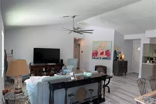 310 14th St SE, Naples, FL 34117 - Photo 11