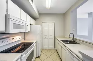 6300 Aragon Way, Fort Myers, FL 33966 - Photo 11