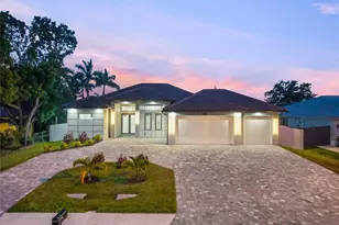926 Gleason Pkwy, Cape Coral, FL 33914 - Photo 1