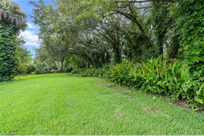 5247 Cherry Wood Dr, Naples, FL 34119 - Photo 21