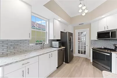 7042 Toscana Ct, Naples, FL 34114 - Photo 9