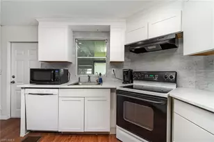 20234 Sherrill Ln, Estero, FL 33928 - Photo 9