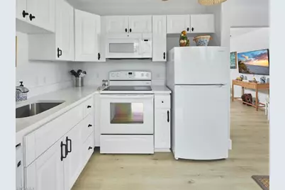 271 8th Ave S #271, Naples, FL 34102 - Photo 9