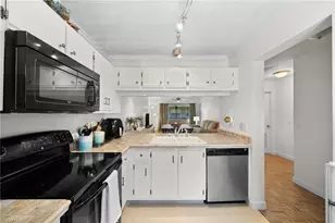 1933 Courtyard Way, Naples, FL 34112 - Photo 5