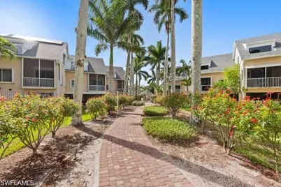 819 James St, Fort Myers, FL 33916 - Photo 11