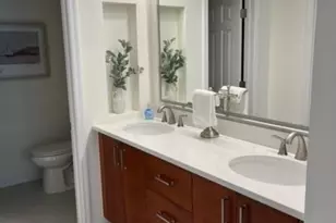 4251 Gulf Shore Blvd N, Naples, FL 34103 - Photo 25