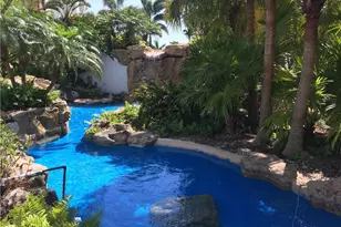 4251 Gulf Shore Blvd N, Naples, FL 34103 - Photo 11