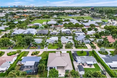 1248 13th Ave N, Naples, FL 34102 - Photo 5