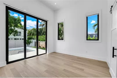 1248 13th Ave N, Naples, FL 34102 - Photo 21