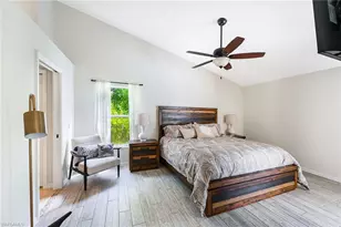 589 Lambton Ln, Naples, FL 34104 - Photo 11