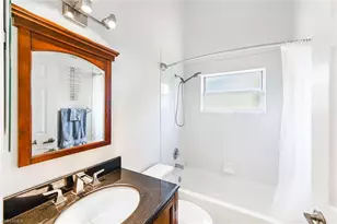 589 Lambton Ln, Naples, FL 34104 - Photo 17