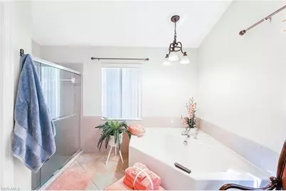 589 Lambton Ln, Naples, FL 34104 - Photo 13