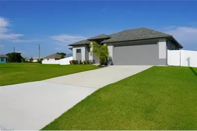 1137 NE 4 Ave, Cape Coral, FL 33909 - Photo 5