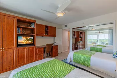 25 Bluebill Ave #301, Naples, FL 34108 - Photo 21