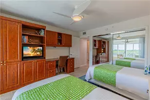 25 Bluebill Ave, Naples, FL 34108 - Photo 21