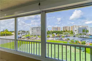 25 Bluebill Ave, Naples, FL 34108 - Photo 7