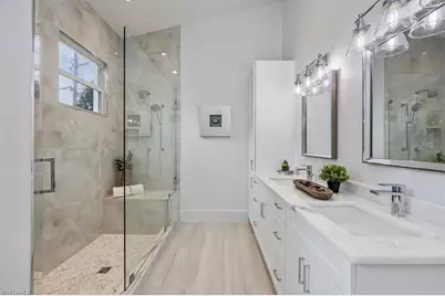 1041 20th Ave NE, Naples, FL 34120 - Photo 11