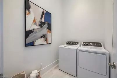 1041 20th Ave NE, Naples, FL 34120 - Photo 17