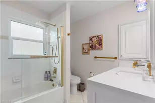 2540 Aspen Creek Ln S, Naples, FL 34119 - Photo 9